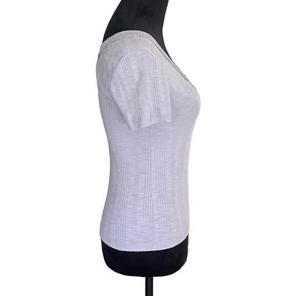 🍀3 for 35- Urban Outfitters Cotton & Modal V-Neck T-Shirt - Picture 2 of 3